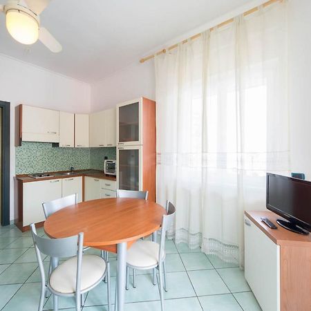 La Residenza Aparthotel Майори Екстериор снимка