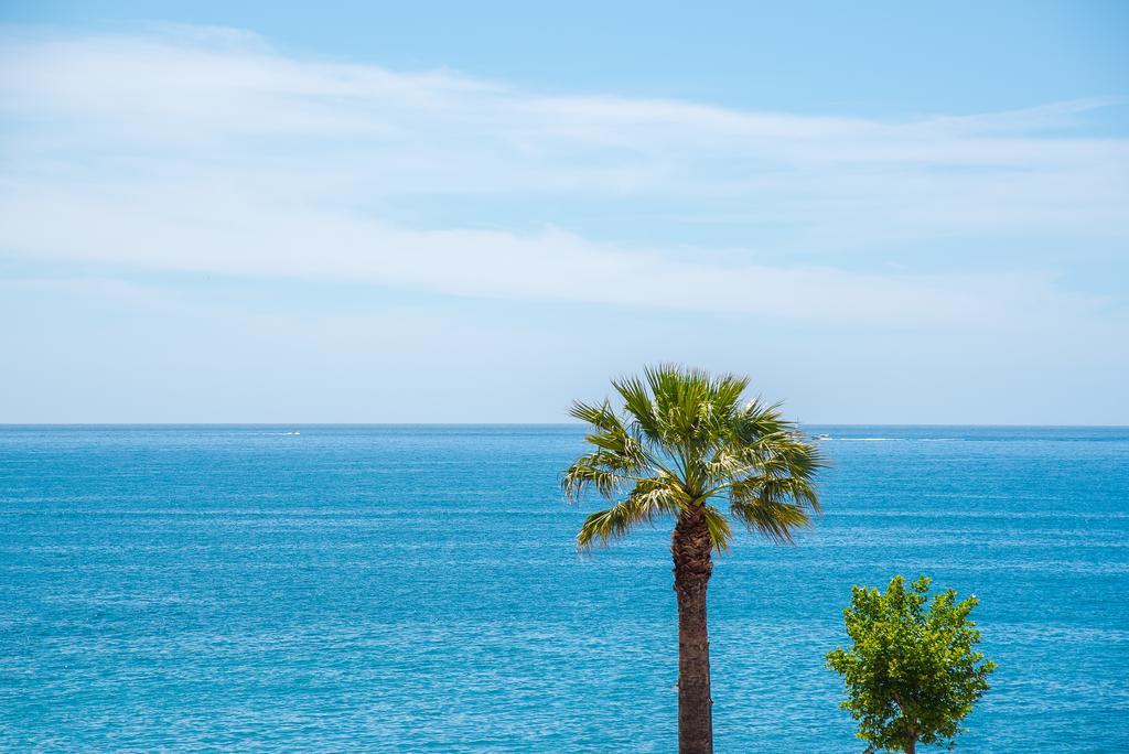 La Residenza Aparthotel Майори Екстериор снимка
