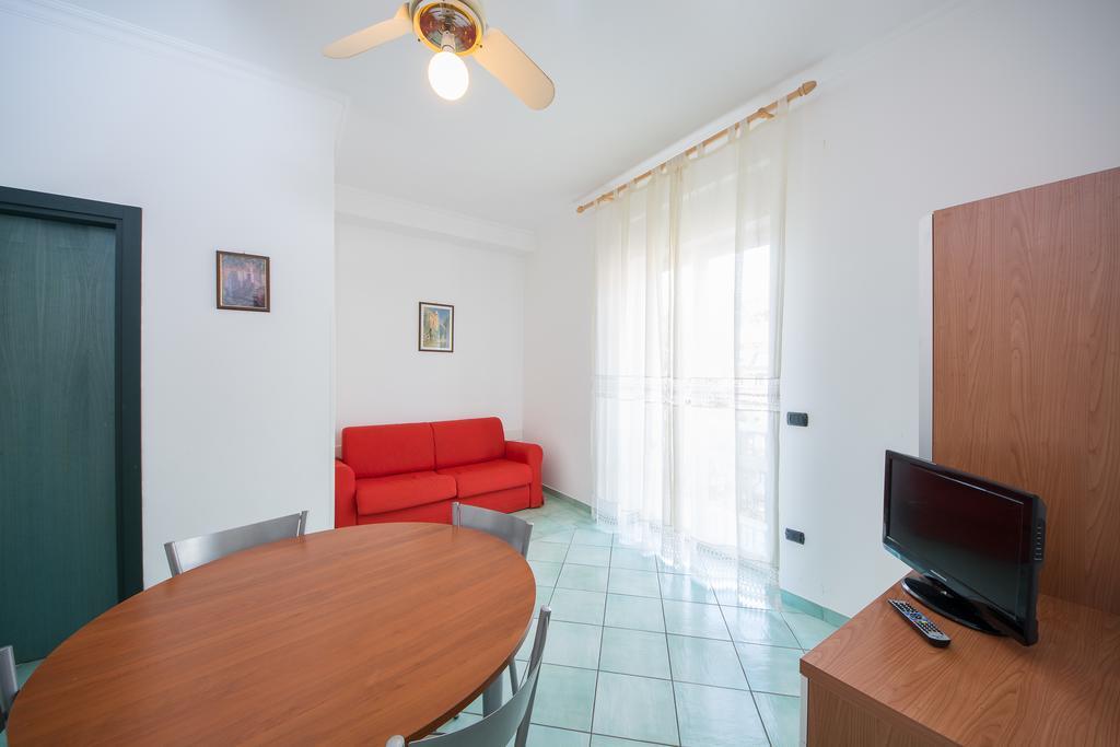 La Residenza Aparthotel Майори Екстериор снимка