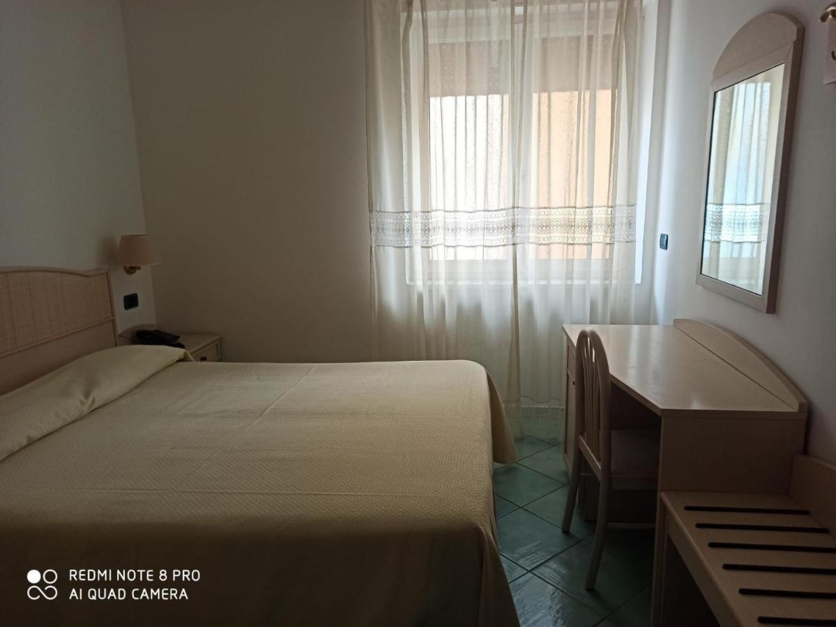 La Residenza Aparthotel Майори Екстериор снимка