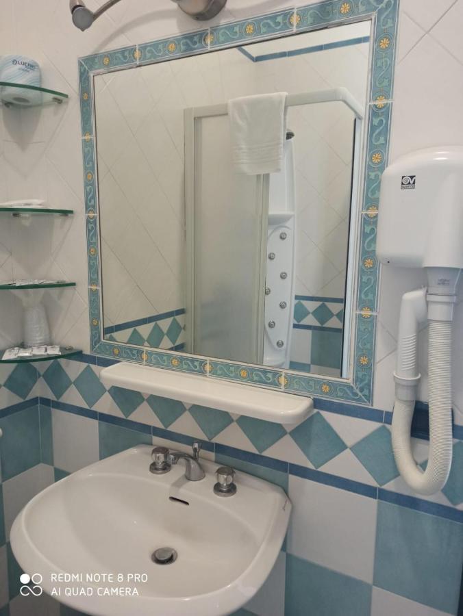 La Residenza Aparthotel Майори Екстериор снимка