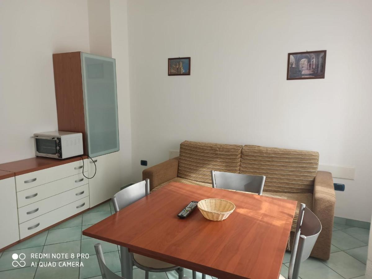 La Residenza Aparthotel Майори Екстериор снимка